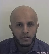 DamienRieu's tweet photo. Le Daily Mail révèle qu'au moins 11 membres des gangs musulmans de Rotherham, en Angleterre, ont été discrètement libérés après avoir purgé seulement la moitié de leur peine ou seront bientôt libérés. Des centaines de filles anglaises ont été violées et abusées sexuellement pendant des années.
(Via @MrAndyNgo)
https://t.co/AxGXtq0dZW
