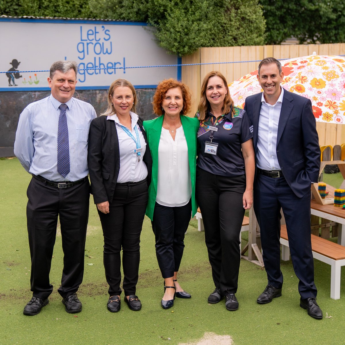 Thank you to Federal Treasurer @JEChalmers and Dunkley candidate Jodie Belyea for today's visit. They discussed upcoming tax benefits for families and the vital role of early childhood educators. Our Head of Advocacy emphasized the importance of improving wages in our sector.