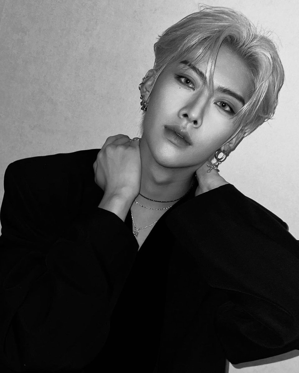 sacredstar_st's tweet image. El #𝐂̸hǝrrყ𐙚𓈒࣪𝓓𝗲ֹ︩︪bυ𝘁 finalmente está aquí, así que como su ceo más facherito si o si tenia que disfrutar del #𝓜αꪀi͜͡aꮯ𐀶᭄展示 que la #ℬƖ𔘓𝘀︢︣𝘀ᦅׂꭑ𓈒࣪ꪆ·徒 hoy dia nos va a mostrar. ¡Éxitos princesas!

➳⠀⠀𝟸𝟾𝟿⠀⠀︵⠀#𝓅oęt𝑖cʼ𐀶·𝐿ėón  ♡̆̈ ་༘ ˵ˊ