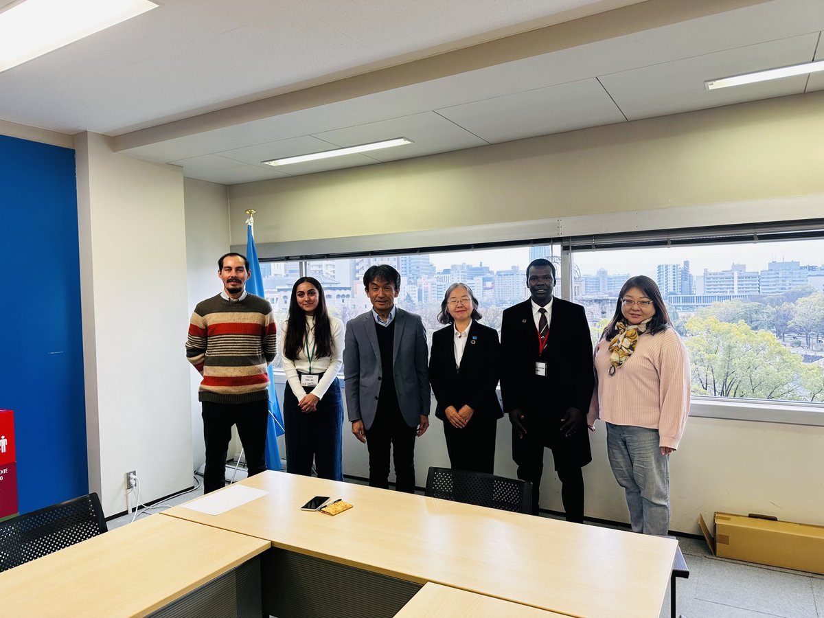 HPC_PR's tweet photo. プライマリーコースで広島に滞在しているHPC代表の篠田英朗が、1月31日、国連訓練調査研究所（ユニタール） 広島事務所を表敬訪問し、昨年11月に所長に就任した三上知佐と懇談しました。 https://t.co/ok0Y1YfGRX