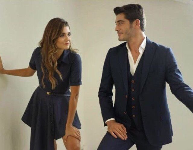 thereseperucho's tweet image. Nuestros queridos y guapísimos #HanBur 🔥💙🤍🖤
#HandeErçel #BurakDeniz 
  #AşkLaftanAnlamaz #BambaşkaBiri