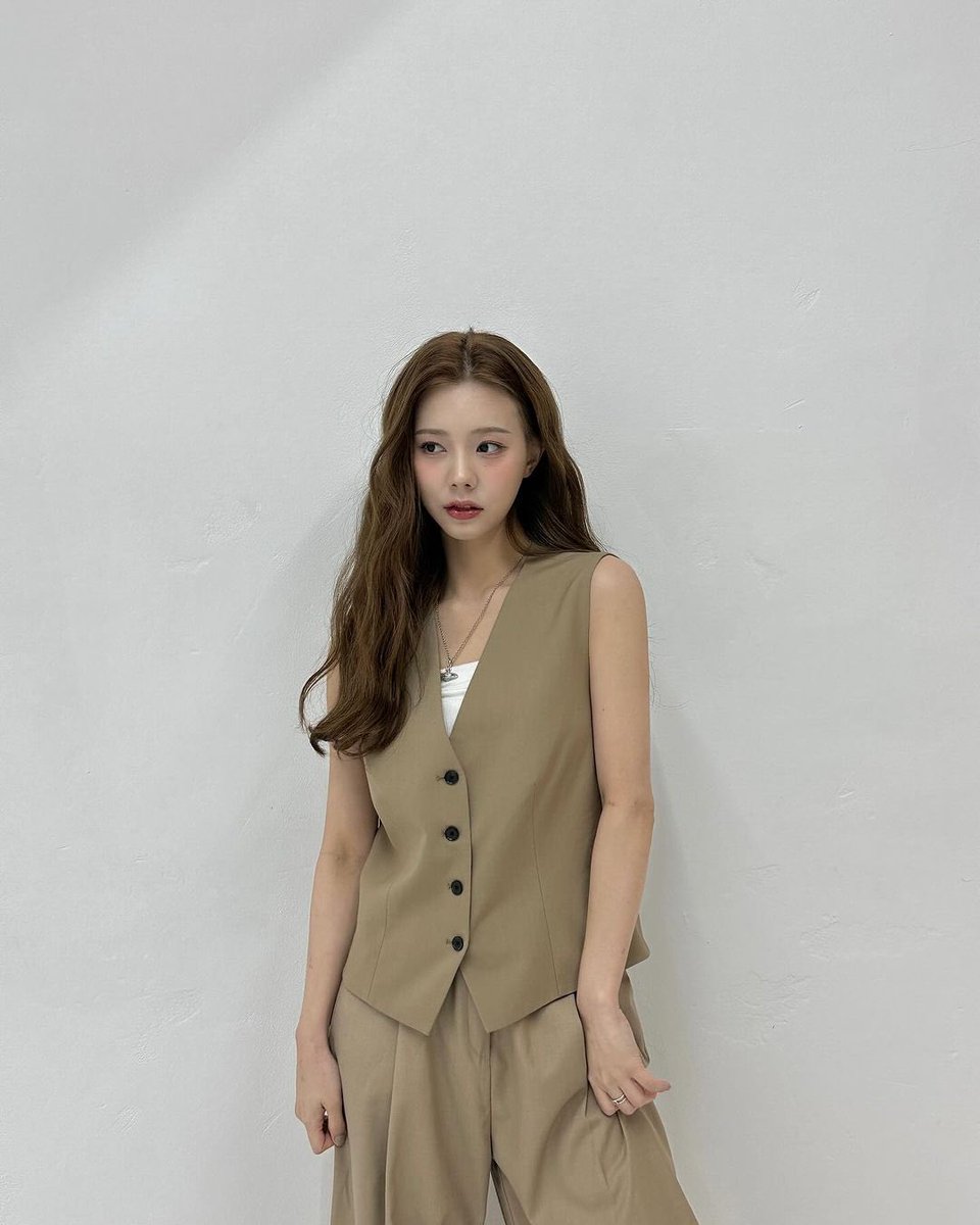 eunchaepics's tweet photo. 013024 KWON CHAEWON IG UPDATE ♡̷̷̷⋆⁺₊⋆

#권채원 #KWONCHAEWON https://t.co/e86R28eKxO