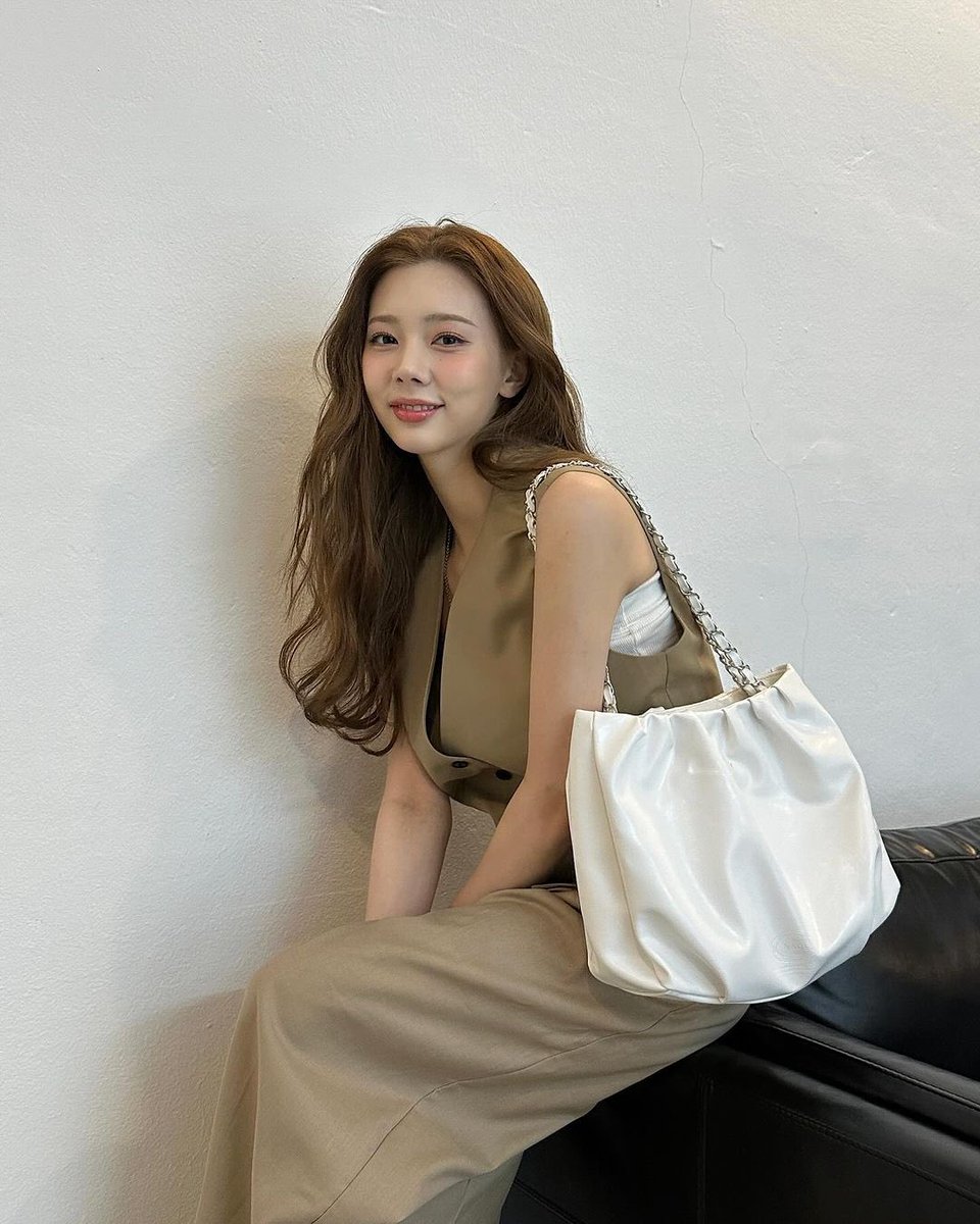 eunchaepics's tweet photo. 013024 KWON CHAEWON IG UPDATE ♡̷̷̷⋆⁺₊⋆

#권채원 #KWONCHAEWON https://t.co/nqtSQsBIvD