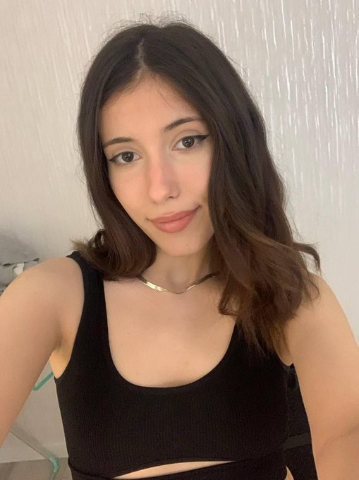 🔞Experience pure bliss as you watch me strip and pleasure myself. I'm a seductive goddess ready to please<a href="/tag/taboo"class="tags"><span>#taboo</span></a><a href="/tag/amateurporn"class="tags"><span>#amateurporn</span></a><a href="/tag/amateur"class="tags"><span>#amateur</span></a><a href="/tag/livexxx"class="tags"><span>#livexxx</span></a><a href="/tag/sexeamateur"class="tags"><span>#sexeamateur</span></a>