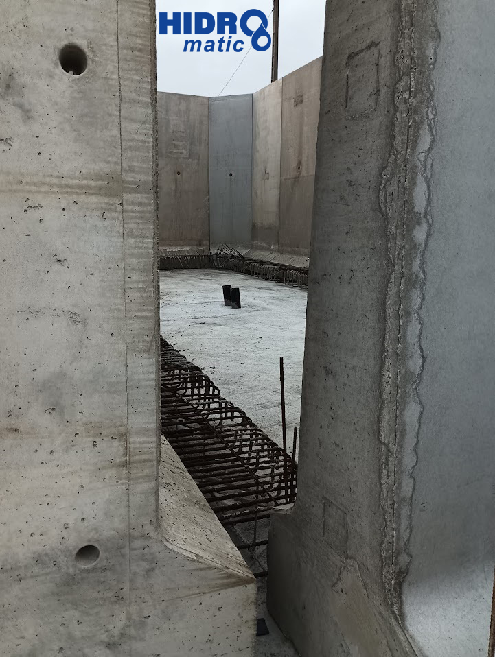 🔵Ayer tuvimos la visita de la Ilustrísima alcaldesa de Soses con tres regidores al depósito que estamos construyendo en la misma población. Un depósito de agua potable de 405 m³ de capacidad. @Hidromatic, presente en el bienestar de los vecinos.
#depósito #bienestar