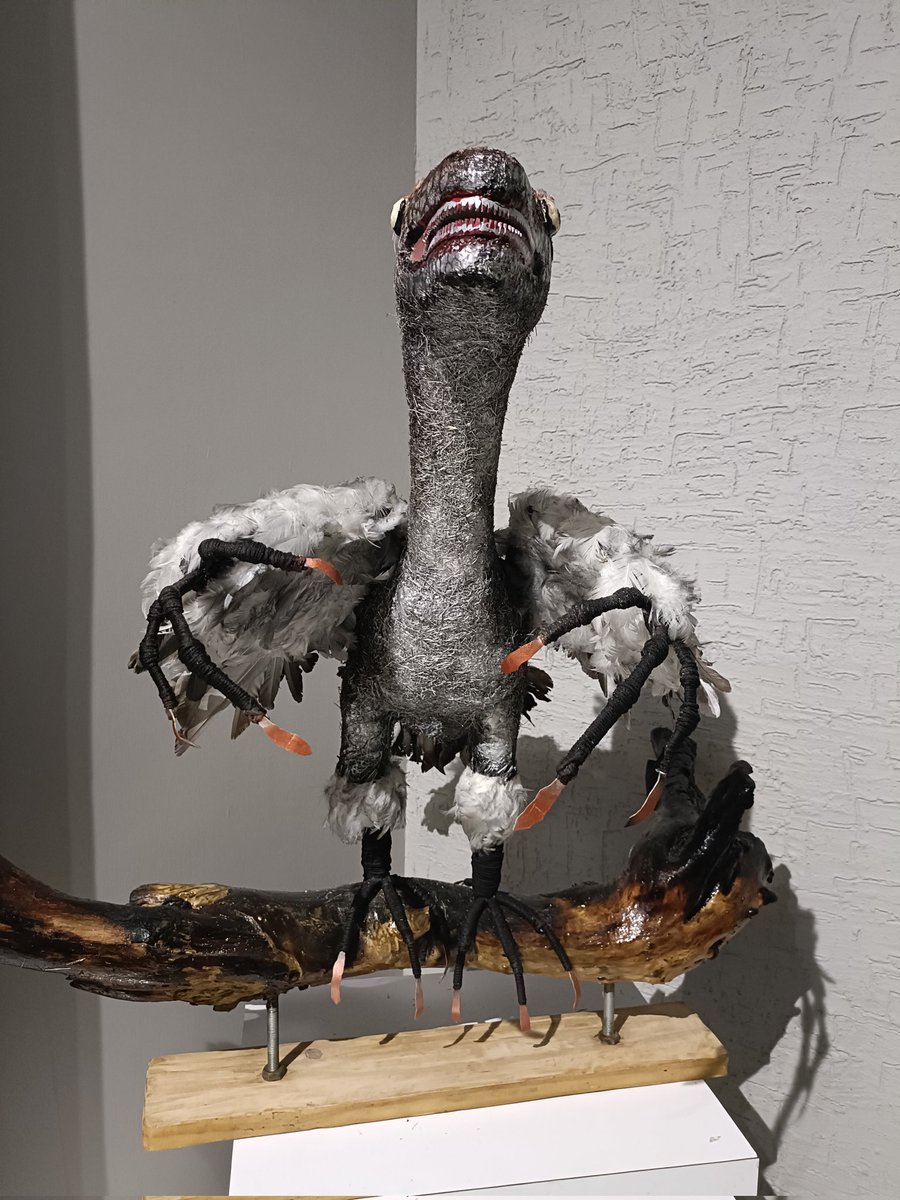 krupaba_pa67368's tweet photo. Archaeopteryx, the early bird-like dinosaur, didn't leave behind any quotes as it lived long before the existence of written language.@RSCBhavnagar
#biosciencegallery https://t.co/yaZGCxohTc