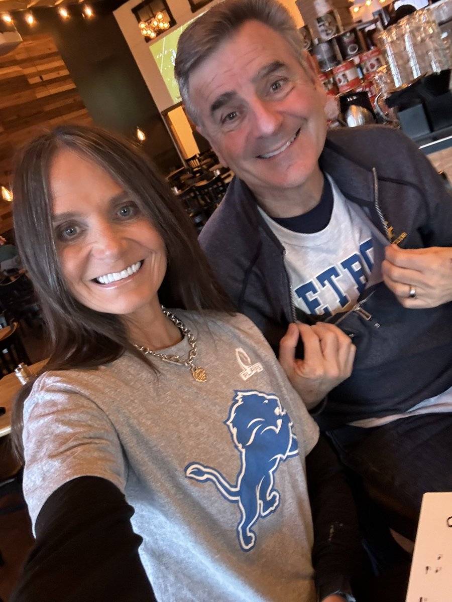 birdieruns's tweet photo. @Michiganeer @sundancefest Adored @sundancefest! Bonus was seeing sis and her kiddos and cheering for the @Lions! Thanks for making my 60th so much fun, @Michiganeer. 🩷 https://t.co/npPh6CCuMR
