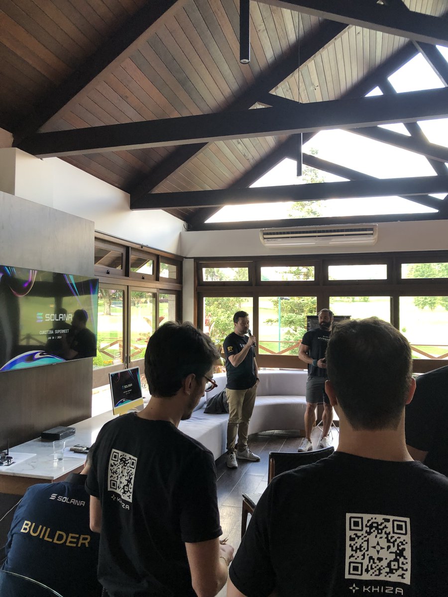 SuperteamBR's tweet photo. Solana Supermeet Curitiba!📍

Um pouco dos registros de ontem do movimento organizado pelo membro do Core @cigarrosnft no Paraná!🔥

Obrigado todos que participaram! Tivemos conversas incríveis, Curitiba realmente tem muito potencial!

Próxima parada? Floripa 02/02 🛬 https://t.co/IY2XTTzmvT