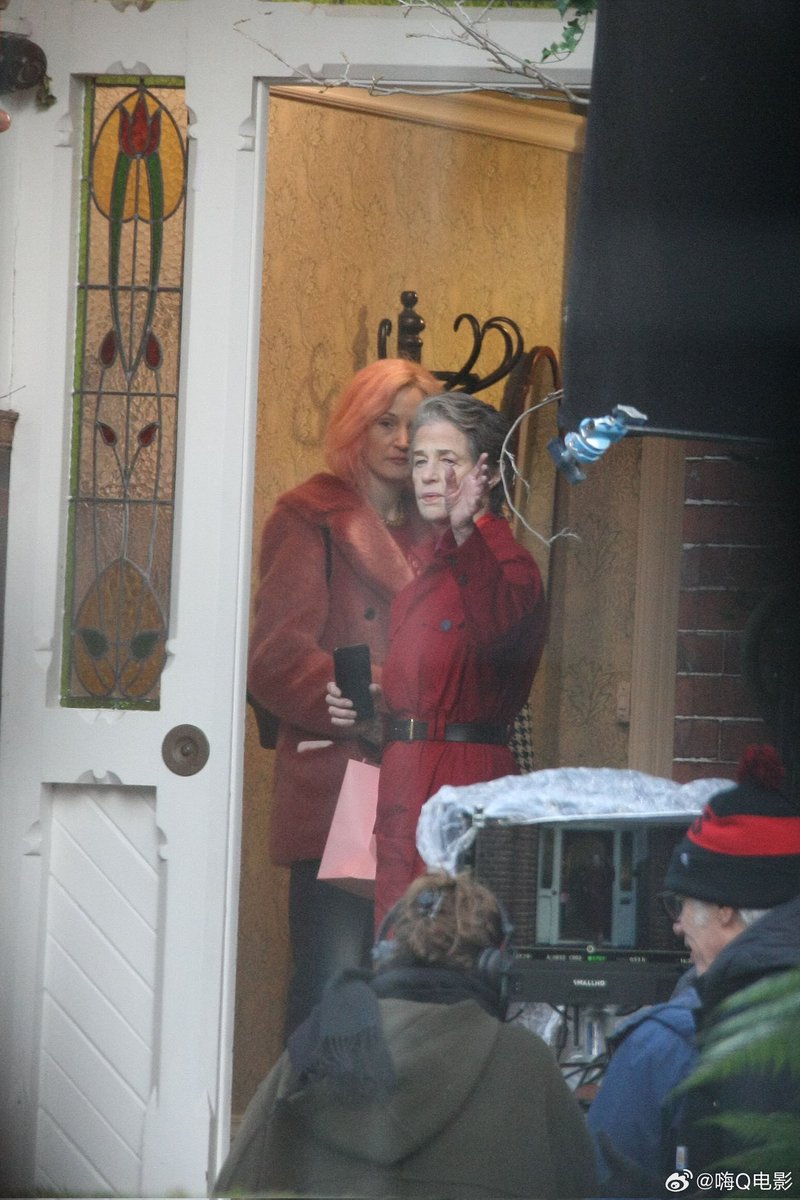 Jim Jarmusch wraps filming in Dublin with Cate Blanchett

Principal photography on Father, Mother, Sister, Brother has wrapped in Dublin, with Vicky Krieps and Charlotte Rampling being spotted on location with Blanchett.

Read here: iftn.ie/news/?act1=rec…