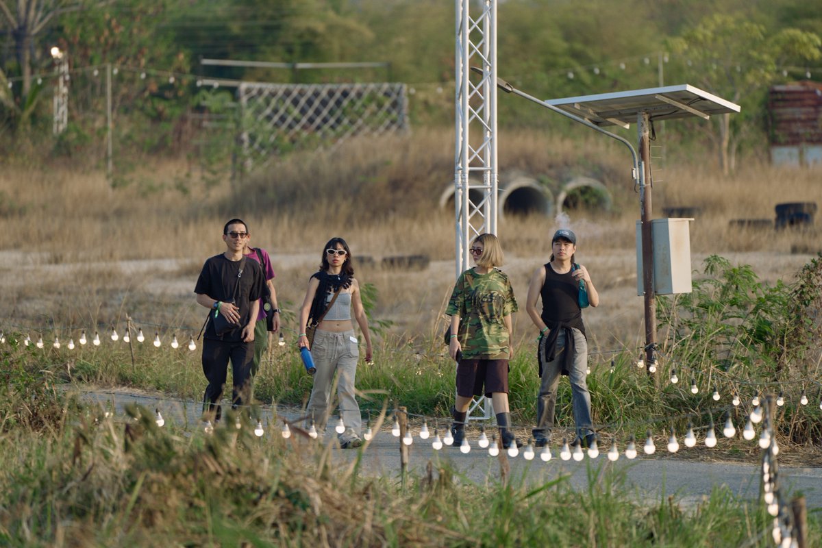 TrendyUpdate_th's tweet photo. BEATFOREST Festival ปีแรก! ฟินกันบ่ายยันเช้ากับ 21 ศิลปินอิเล็กทรอนิก พร้อมกิจกรรมใกล้ชิดธรรมชาติ ในบรรยากาศภูเขาโอบล้อม 360 องศา

อ่านต่อ : https://t.co/kexz8BbArg

#Beatforest #BeatforestFestival #MusicFestival #Bonanza #Music #Camp #Camping #Thailand https://t.co/meemF73ZgU