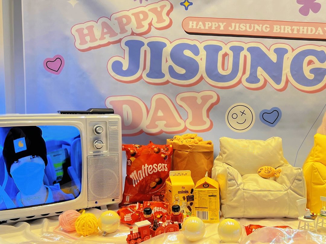 Jisungfess's tweet photo. jisung! birthday event masterhamster lucu bgttt 😭😭😭

cr masterhamsterjs
https://t.co/HNcnMmZX7p