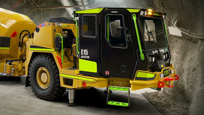 im_mining's tweet photo. #Elphinstone has added the E15 model to its #Underground #HardRock #SupportVehicles. The low-profile E15 is an addition to the existing range of E10 (formerly WR810) support vehicles; both share a high level of interchangeability of parts & components https://t.co/IlWORrjl2w https://t.co/7mcGOMGAaI