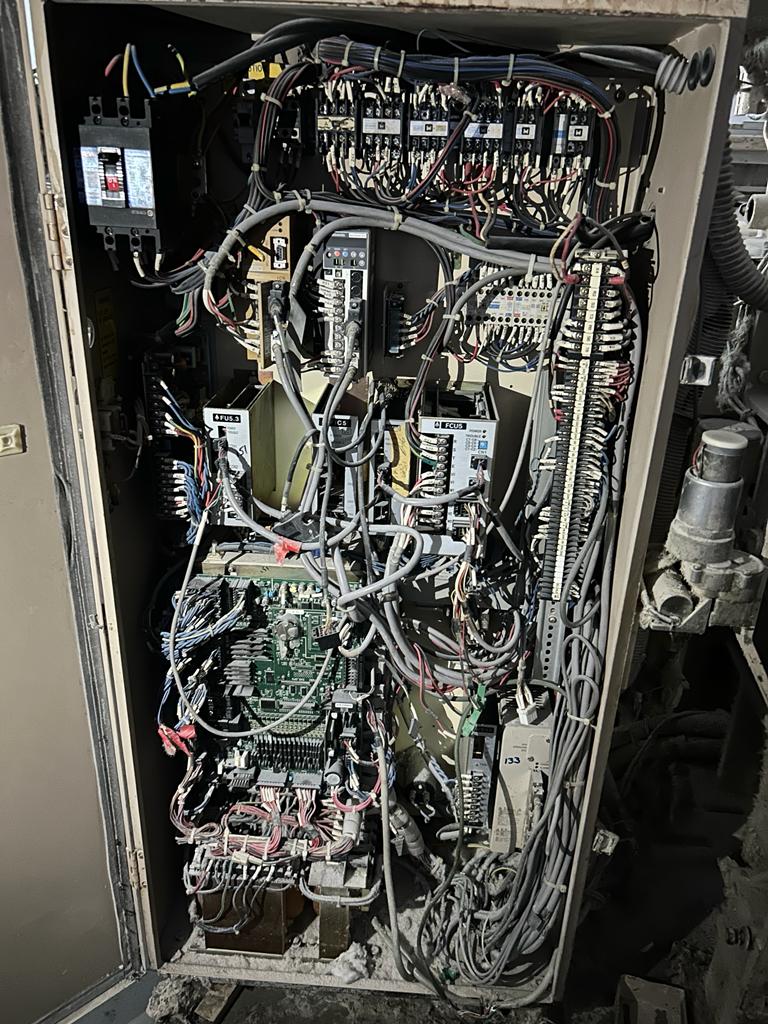 CholaTextiles's tweet image. Tsudokama Airjet Zax E - 210cm
• Cotton running
• 2003 make
With
• Staubli cam 1761
• 2 colour
With
• 2 feeders
• 4 Healdframe
• 1.5 beam and cloth roller
• Heddles and dropers as on loom
• RPM 700-800
• Location : India

#textile #usedtextiles #cholatrade #Tsudakoma