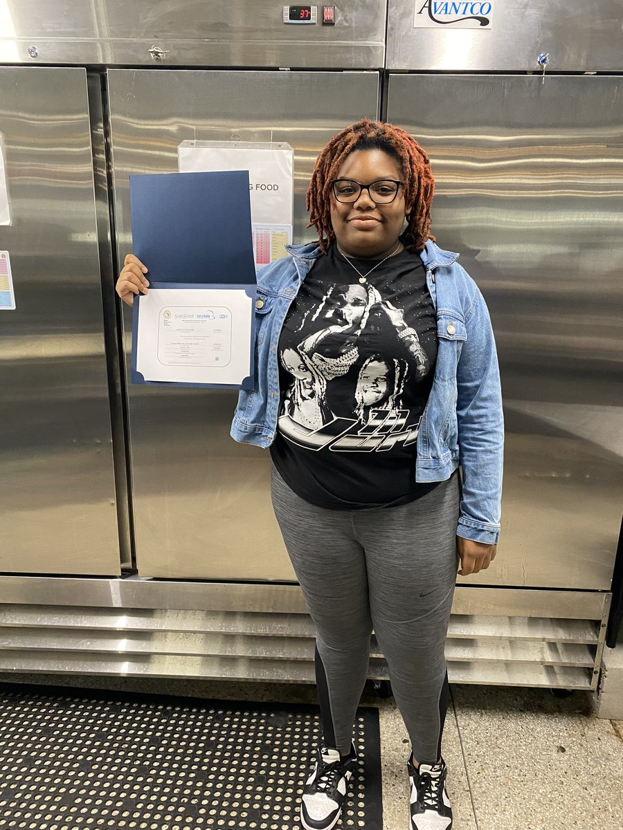 JAMS (@jamsjax) on Twitter photo Our newest Serve Safe certification recipient! Congratulations, Jaryelle. #jamslife #jamsjax @kidshopealliancejax <a href="/cityofjax/">City of Jacksonville</a> <a href="/cfjacksonville/">Community Foundation</a> @moreartculture @vystarcreditunion <a href="/ryamglobal/">RYAM</a> Our newest Serve Safe certification recipient! Congratulations, Jaryelle. #jamslife #jamsjax @kidshopealliancejax <a href="/cityofjax/">City of Jacksonville</a> <a href="/cfjacksonville/">Community Foundation</a> @moreartculture @vystarcreditunion <a href="/ryamglobal/">RYAM</a>