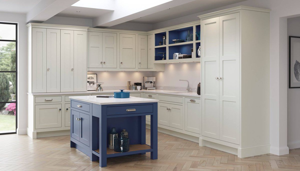 Our team prides itself on excelling in all areas of our work, from designing to crafting and installing. Inquire about how we could help you with your New Year renovations by calling us at 01992 760 500 or going to harrisonskitchens.co.uk/contact/ #kitchens #bedrooms