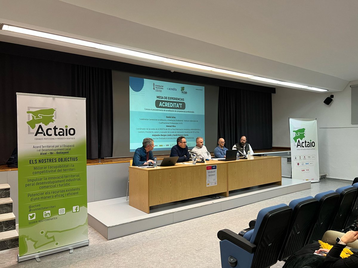 ayuntamientoibi's tweet photo. 🟢⚪️ @ACTAIO Ibi destaca la importancia de la acreditación de competencias por la experiencia profesional en la mesa de experiencias "Acredita't".
https://t.co/QHs7dcYT62
#Actaio #Ibi #mesadeexperiencias #acreditat https://t.co/xoQR1Bdq90