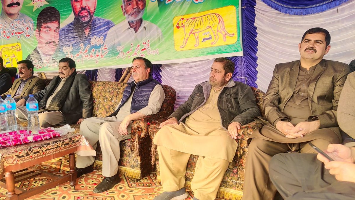 JunaidAnwarMNA's tweet photo. 343 جڑاہاں میں چوہدری شاہد ندیم نمبردار (مرحوم) کے ڈیرہ پر الیکشن مہم کے سلسلہ میں کارنر میٹنگ
.
.
.
#tobateksingh #na106 #pmln #junaidanwarch #junaidanwar
#economicdevelopment https://t.co/Qd07NXi9Xy