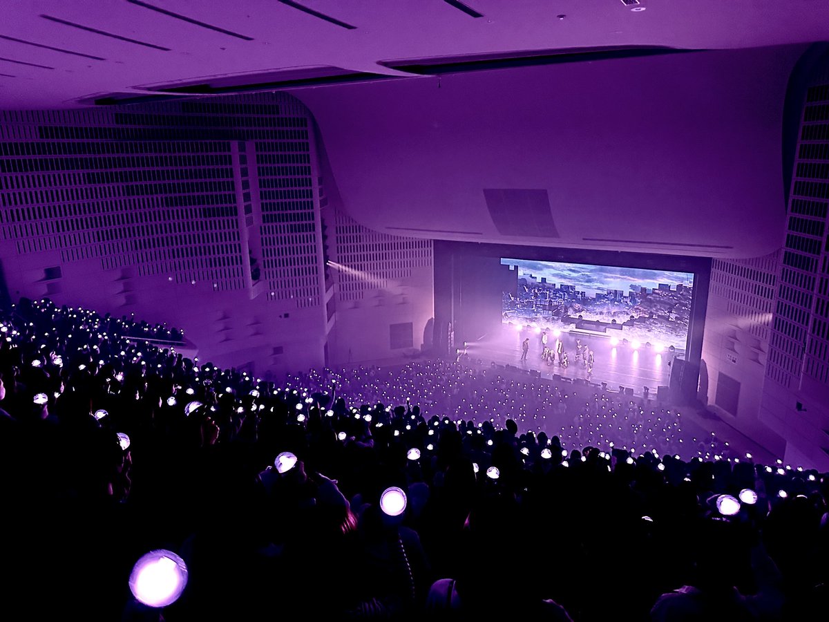 andTEAMofficial's tweet photo. [#今日のandTEAM] 240131
2024 &amp;TEAM CONCERT TOUR 'FIRST PAW PRINT' in SAITAMA

どんな道を選んだとしても、LUNÉのみなさんと一緒なら幸せです🐾

#andTEAM
#FIRST_PAW_PRINT https://t.co/4v5p9eQ1Gh
