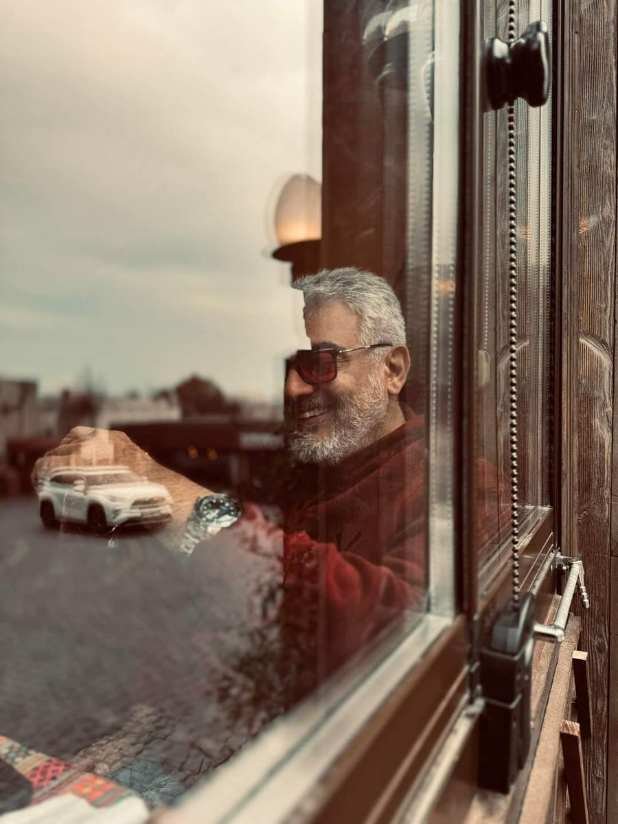 DishyCinema's tweet photo. 𝐀𝐉𝐈𝐓𝐇 𝐊𝐔𝐌𝐀𝐑'𝐒 𝐋𝐀𝐓𝐄𝐒𝐓 𝐂𝐀𝐏𝐓𝐈𝐕𝐀𝐓𝐈𝐍𝐆 𝐒𝐓𝐈𝐋𝐋𝐒 📸 𝐅𝐑𝐎𝐌 𝐀𝐙𝐄𝐑𝐁𝐀𝐈𝐉𝐀𝐍 😎💗🖤🤎♥️

Ajith Kumar Has Wrapped Up The 📍 Azerbaijan Filming Schedule ✅ For His Upcoming Film 'Vidaa Muyarchi'. 🔥

#VidaaMuyarchiShoot 🎥 #Azerbaijan 🇦🇿 https://t.co/RLG93jQ4JG