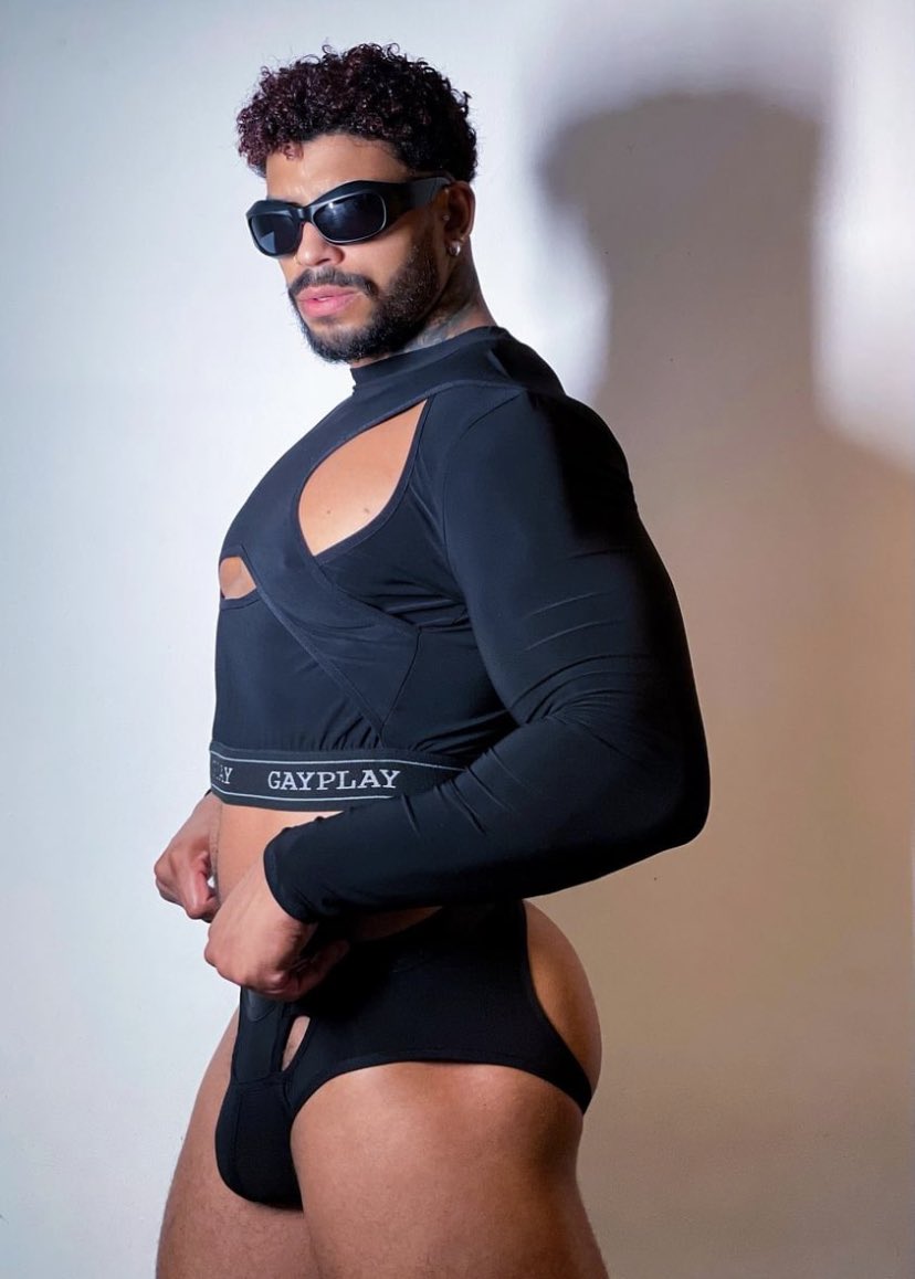 GAYPLAY tweet media