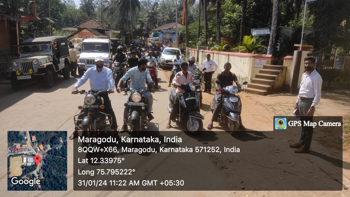 DdswdK's tweet photo. ದಿನಾಂಕ: 31-01-2023 ರ ಬುಧವಾರ ಮಡಿಕೇರಿ ತಾಲ್ಲೋಕಿನ ಮರಗೋಡು ಗ್ರಾಮ ಪಂಚಾಯಿತಿಯಲ್ಲಿ bike rally ಮೂಲಕ ಸಂವಿಧಾನ ಜಾಗೃತಿ ಜಾಥಾ ಕಾರ್ಯಕ್ರಮಕ್ಕೆ ಚಾಲನೆ ನೀಡಲಾಯಿತು.  ಜಾಥಾದ ಕೆಲವು ಅದ್ಭುತ ದೃಶ್ಯಗಳು. 
#ConstitutionAwarenessKarnataka 
@ConstituitionGoK https://t.co/3ZwDtx2ZiU