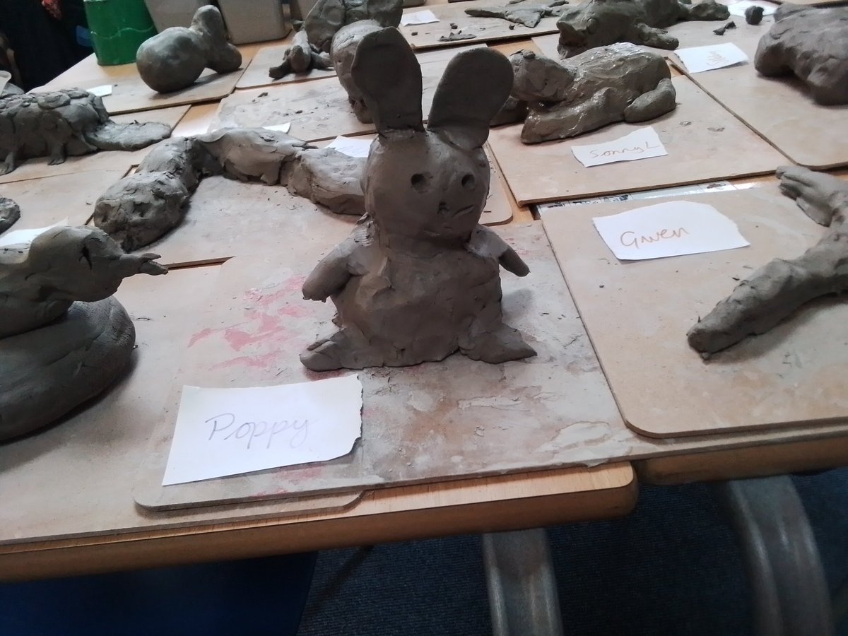 EpicExminster's tweet photo. Year 5 have made a start on their clay sculptures. They have been studying the work of Alberto Giacometti, Niki de Saint Phalle and Anthony Gormley. Take a look at part 1. There will be more to follow... https://t.co/qJ1efku46H
