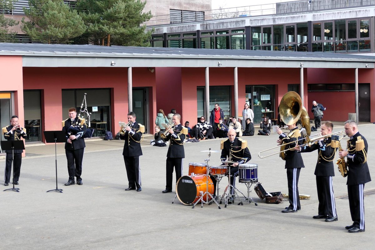 Musique des Transmissions tweet media