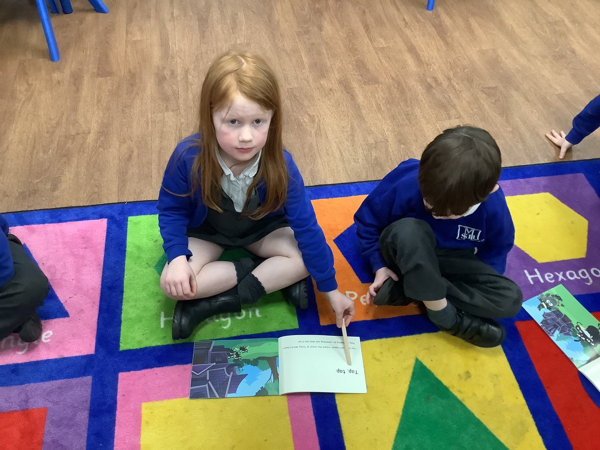 st_michaels_ham's tweet photo. Another excellent paired reading session yesterday! I love seeing the children support one another with their reading. @MonsterPhonics #SMITHPhonics #SMITHReading 📖📚 https://t.co/v4oNyBIUSJ