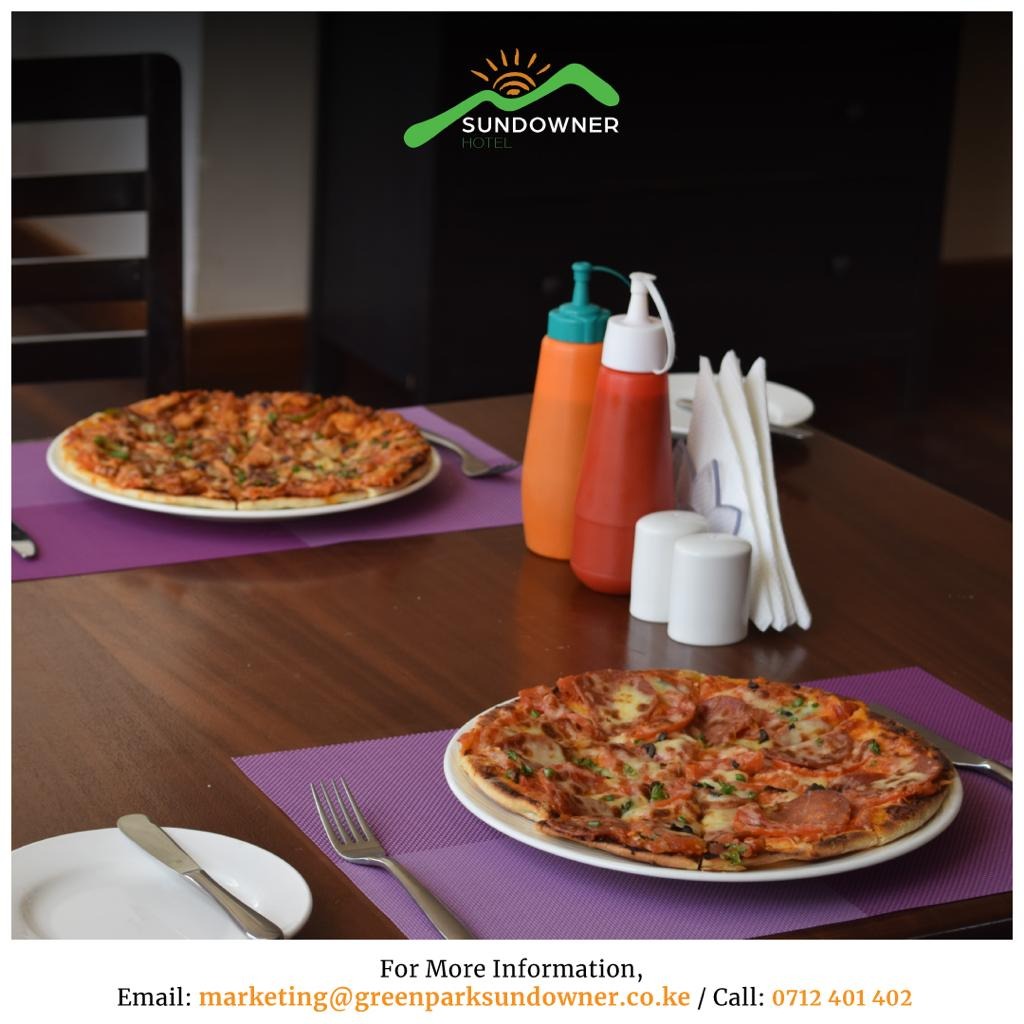 SundownerKe's tweet image. Another Wednesday,  another reason to be grateful for pizza😉.

Buy 1 pizza and get another 1 for free at Kshs. 1100, every Wednesday at Sundowner Hotel.

Call 0712 401 402 to place your order.

#Pizza #Pizzalovers #PizzaWednesday #Pizzaoffer #Wednesdayoffers