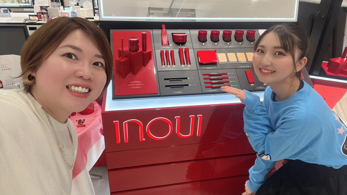 afbradimott's tweet image. コスメティックステーション沖館で
#りんご娘　の　#ピンクレディ　と
里村さんがビューティーアップ体験！

#inoui のID診断でAIがメイクの方法や似合う色などを選んでくれます！

またinouiのイベントを
サンロード青森で3/9(土)に開催
モデルと司会は金曜ラジモットの2人！
お楽しみに!

#radimott