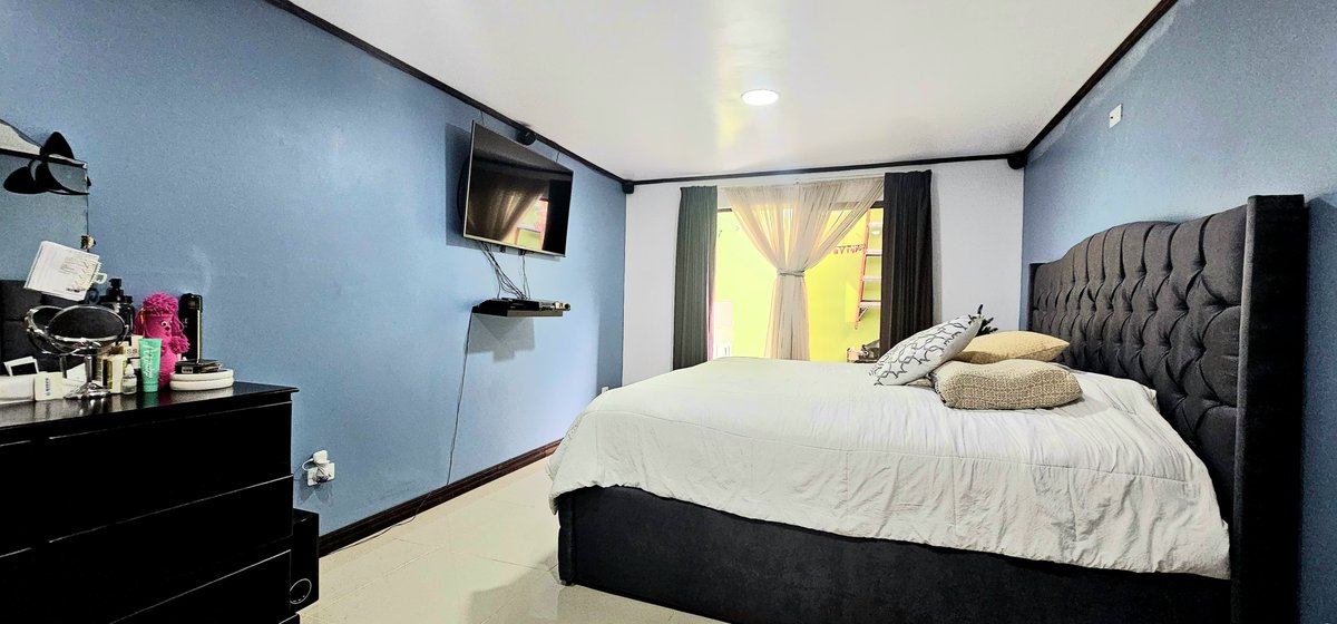 BusquemosCasa's tweet photo. Casa en venta
    País: Costa Rica
    Precio: ₡70,000,000
    Información de contacto aquí:
    https://t.co/VL9mu38oKw
    #costarica #casas #ventas #diagonal91 #sanantonio #vásquezdecoronado #sanjosé #costarica #propiedades #bienesraices #busquemoscasa https://t.co/63OO715IXq