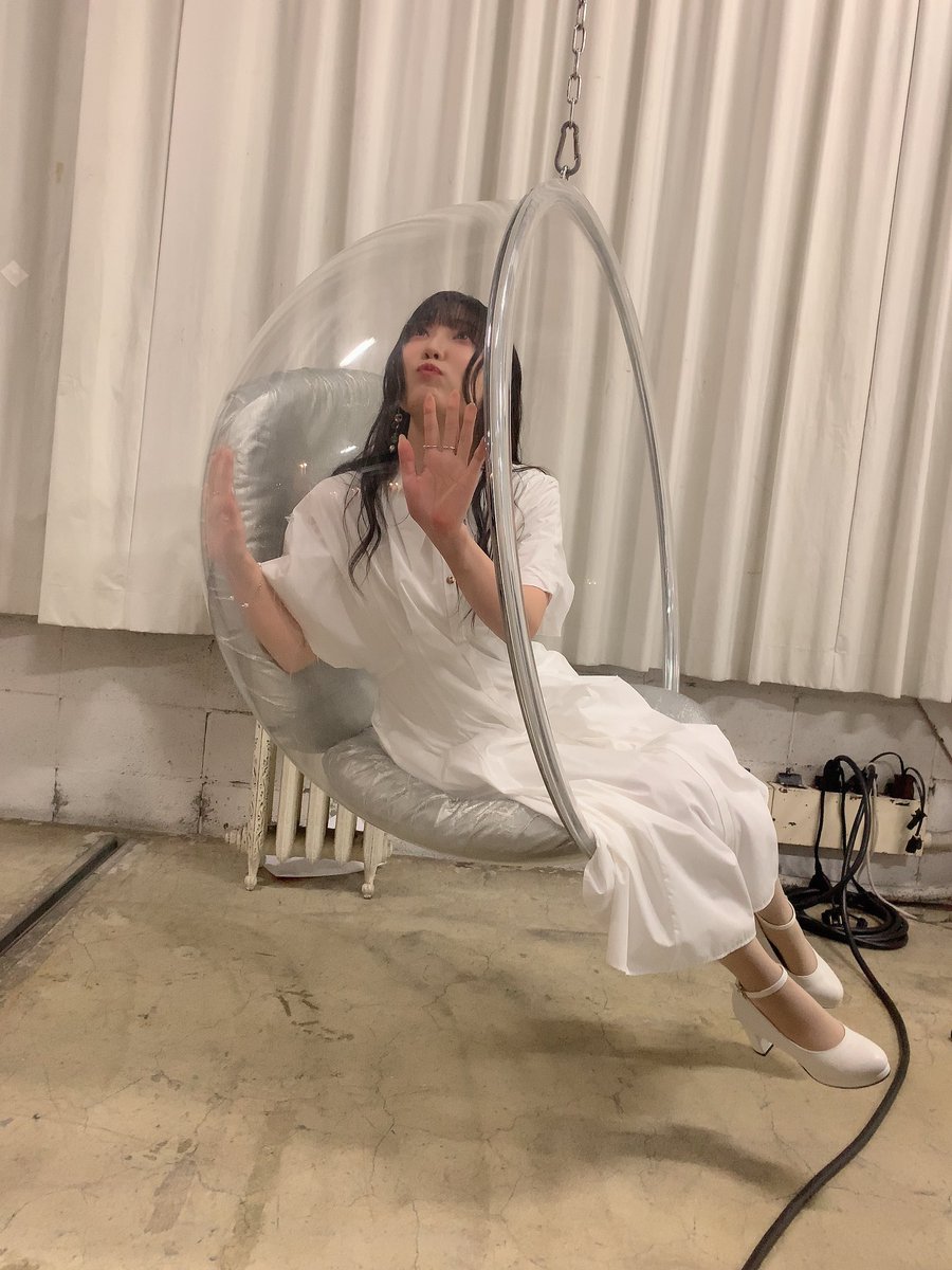 aina_suzuki723's tweet photo. 本日1/31シングル「果てのない旅」
リリースされました💐

TVアニメ「#最弱テイマー はゴミ拾いの旅を始めました」OP主題歌です🧪
心が洗われる、心が温かくなるような素敵な楽曲です。是非沢山聴いて下さい☺️ https://t.co/kJMerYPpx2