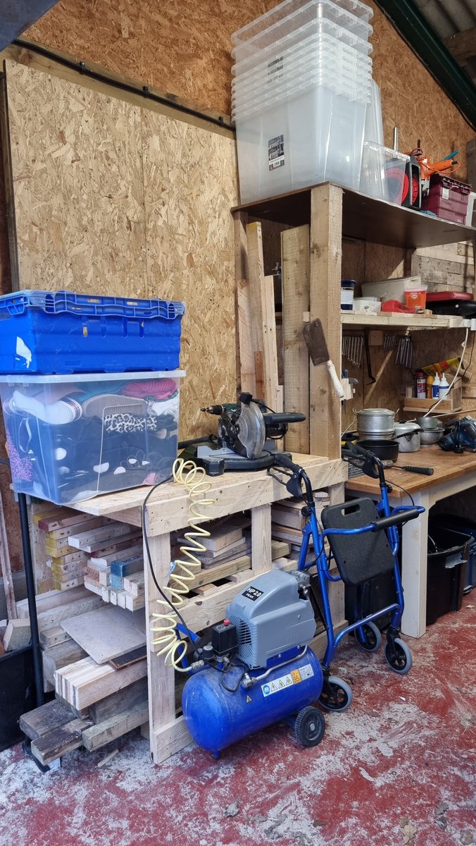 Fat Bloke tweet media