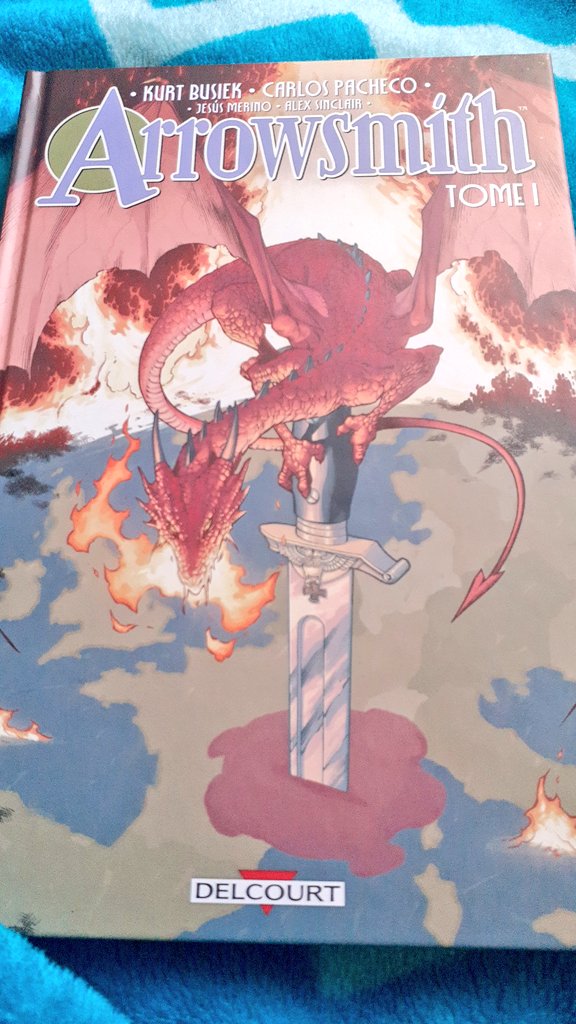 Fatoch51's tweet photo. L' héritage artistique que laisse derrière lui @Cpachecoficial restera éternel découvrez #Arrowsmith si vous ne l'avez jamais lu 🙂 @KurtBusiek #jesusmerino @Sinccolor @DelcourtBD @EXCALIBURCOMICS 
@snorgleux https://t.co/Pc8A05GmQo