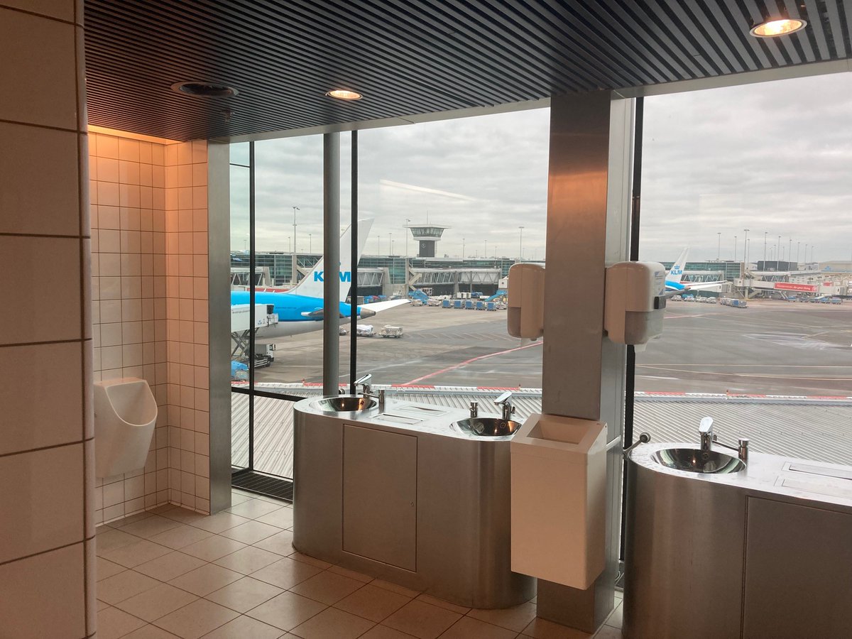 Ondrej Hradil tweet media