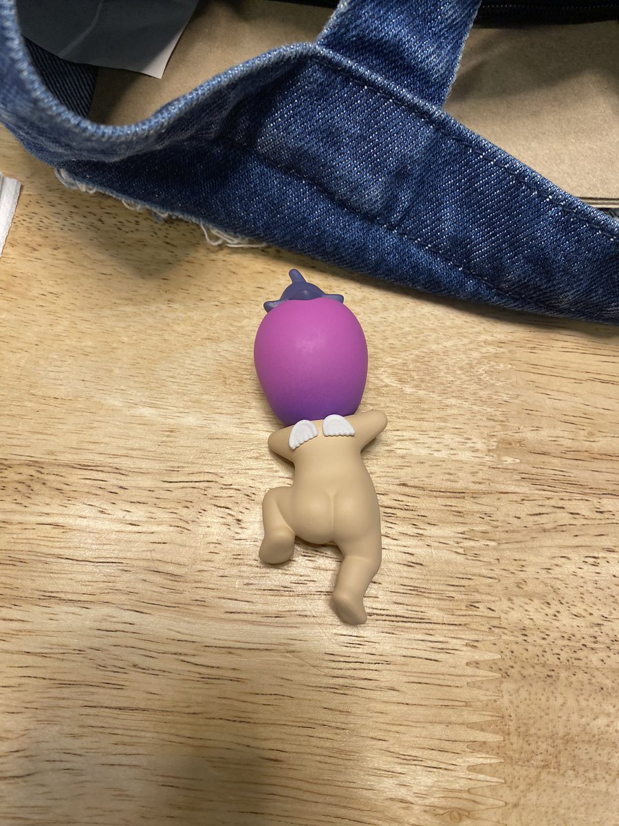 yanqhao's tweet photo. wts lfb sonny angel harvest hipper

Eggplant hipper
₱500 payo | ₱520 dop

Fresh pull w bnf
But adhesive was slightly used
(peeled off cover then stuck it onto my case then immediately removed it 🥲, placed back the cover)

Loc: Las Piñas
Mod: ggx, sco, sdd
Mop: gcash https://t.co/JN8PXJCoeo