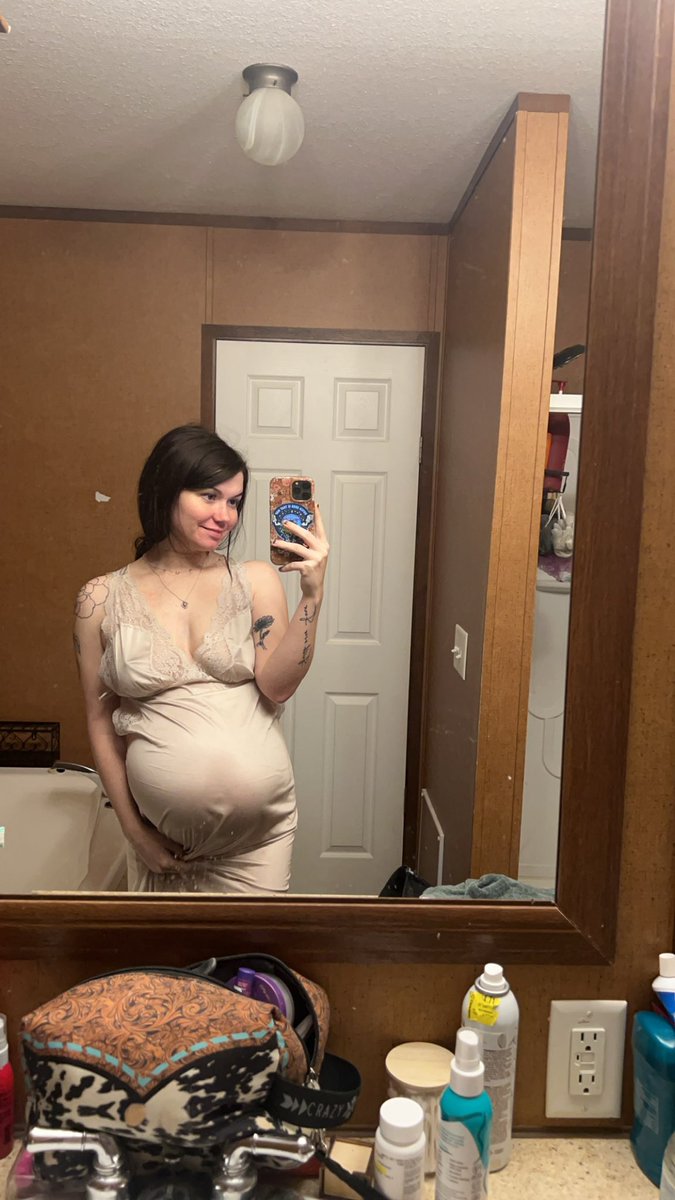 wackmads's tweet photo. To think I was big in either of these 😂😂😂 Owen ain’t got nothing on Ryleigh https://t.co/L0RlHteKYl