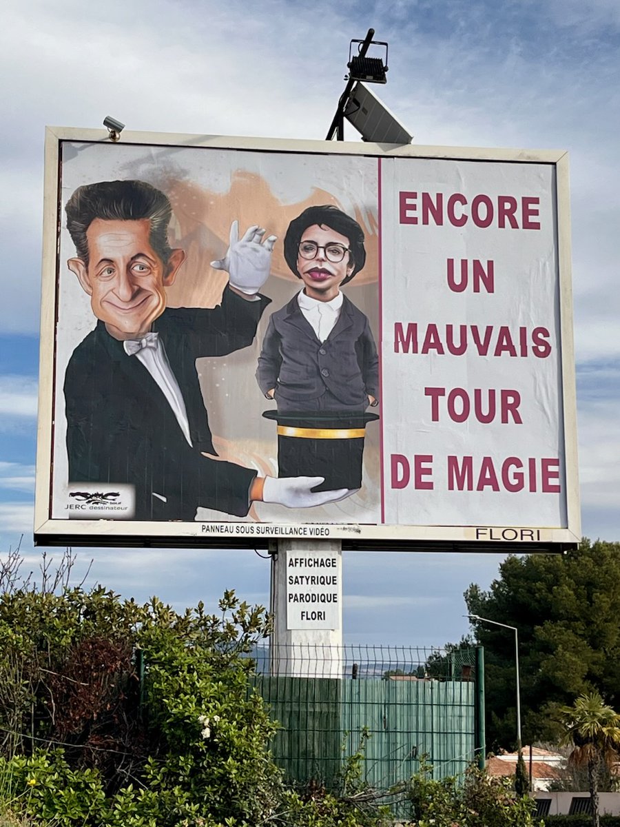 dessingraffjerc's tweet photo. dessin de @dessingraffjerc affichage et texte de @MichelFlori du mercredi 31 janvier 2024
Caricature La famille Macron
- NI DE GAUCHE NI DE GAUCHE -
https://t.co/sjxujPXYfy
#remaniement #Attal #Dati #Macronie #méprisant #Sarkozy #adroite #BlocusDeParis #AgriculteursEnColeres https://t.co/As79Rad459