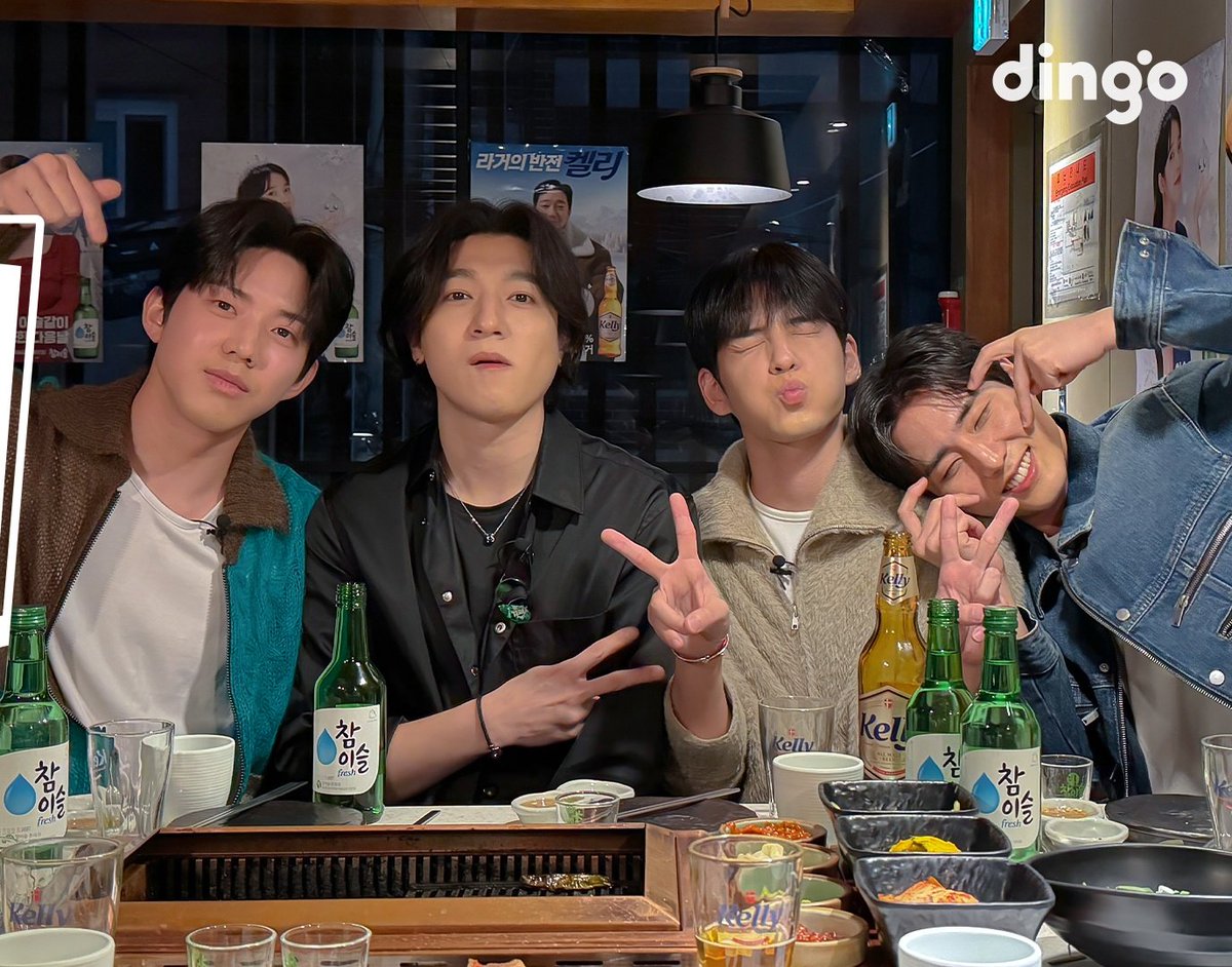 micforyk's tweet photo. 왼쪽에서 어떤..... 경상도 남자들의 기개가 느껴짐
..
오른쪽에서 어떤...... 집 보내라 쟤네 https://t.co/XPq4iQDbrT