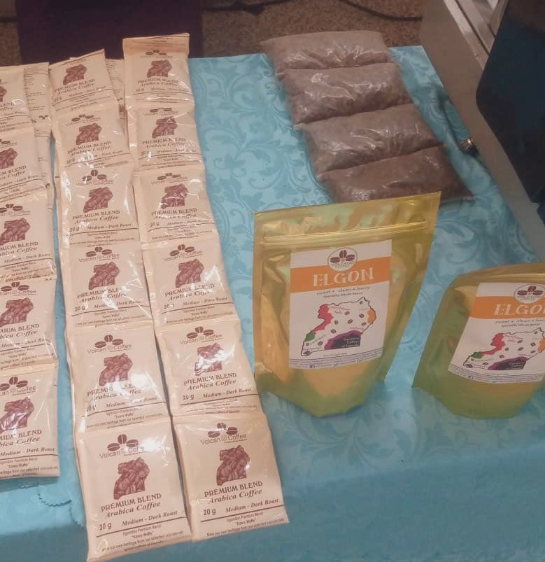 Gerald Katabazi. (@gkatabazi) on Twitter photo @ Only 500 UGX you can also get the best UGANDAN fresh roasted coffee here <a href="/volcanocoffee1/">Volcano Coffee</a> checkout, please pass by and say hello to the baristas / roasters and also see what we are roasting/ grinding and packing for you on a daily basis (BeyondThebean)
Better together 👍🏾 @ Only 500 UGX you can also get the best UGANDAN fresh roasted coffee here <a href="/volcanocoffee1/">Volcano Coffee</a> checkout, please pass by and say hello to the baristas / roasters and also see what we are roasting/ grinding and packing for you on a daily basis (BeyondThebean)
Better together 👍🏾