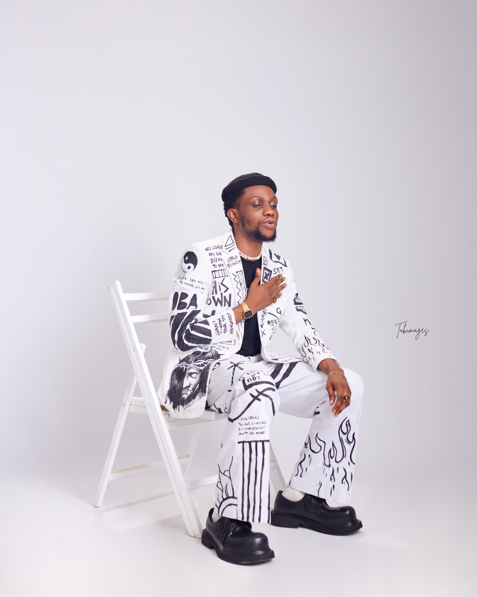 obareengy's tweet photo. Tell me where you dey…
New music with @limoblaze_ &amp; @gaisebaba
OUT NOW!!! https://t.co/9NSmrNOKy6
📸 @officialtobimages 
#Afrogospel #Only1JiGi https://t.co/qbpGMZOSTL