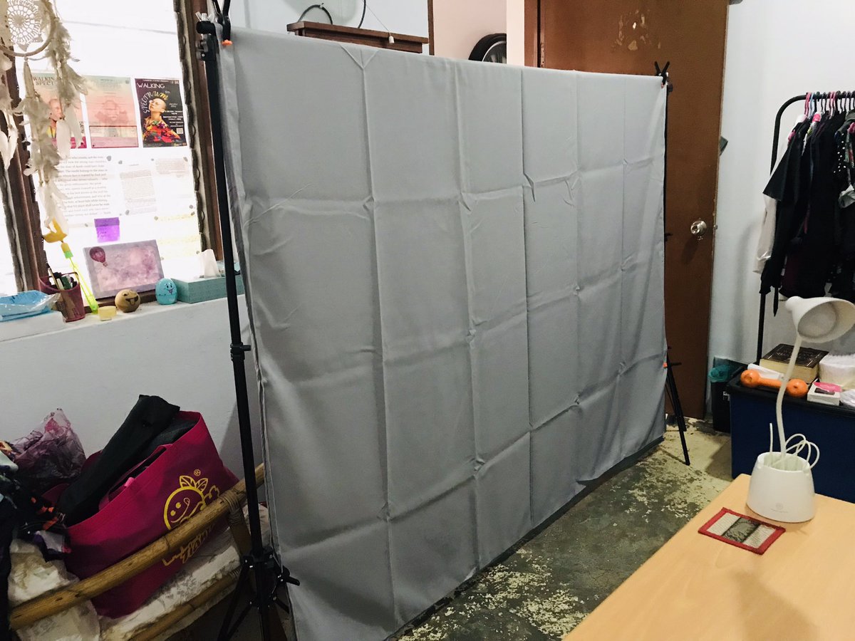 mxjulianaheng's tweet photo. Achievement of the day : Set up my green screen 💪

#contentcreator #handylady #mxjulianaheng https://t.co/XoMu7RUrvn