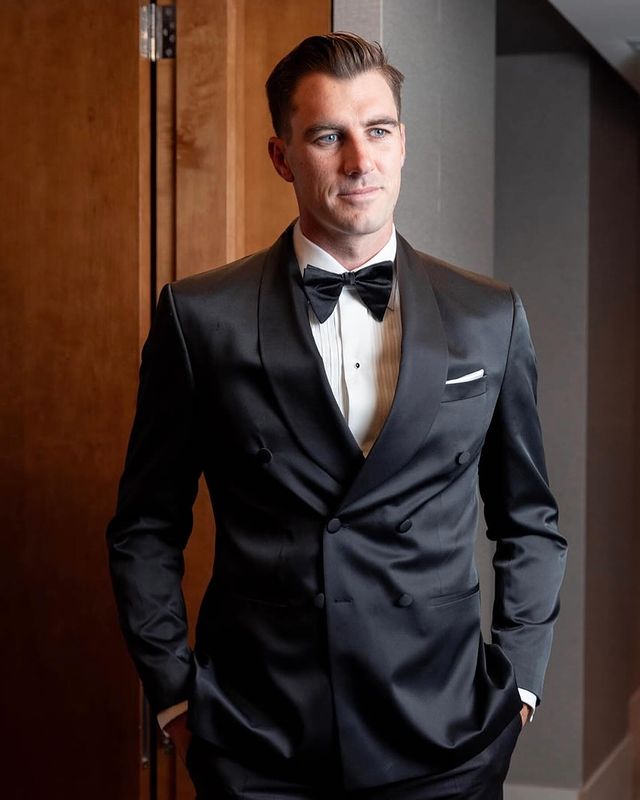 Rafeeq0122's tweet photo. Is Pat Cummins the most handsome
cricketer in world cricket? Tell me
honestly
#petcommins https://t.co/dVKVCJATx3