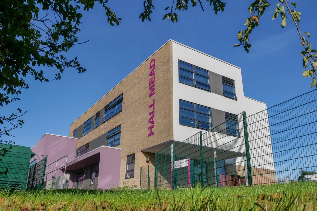 NTProgramme's tweet image. 'I received #tutoring in English and maths and this helped me close the gap in my knowledge. I was predicted a 3 in both subjects but left with a 4. This helped me secure my apprenticeship when I left school.'
Hear from a pupil at Hall Mead School: bit.ly/4bk9WNB