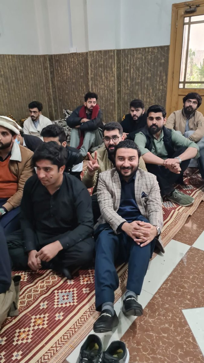DrNayabIDF's tweet photo. #YDApgmiDharna 
@CSKPOfficial @KPChiefMinister @OfficialDGISPR   #InductionforAll 
@FinanceKPGovt 
Bad Governance https://t.co/VpnsBiWR6Y