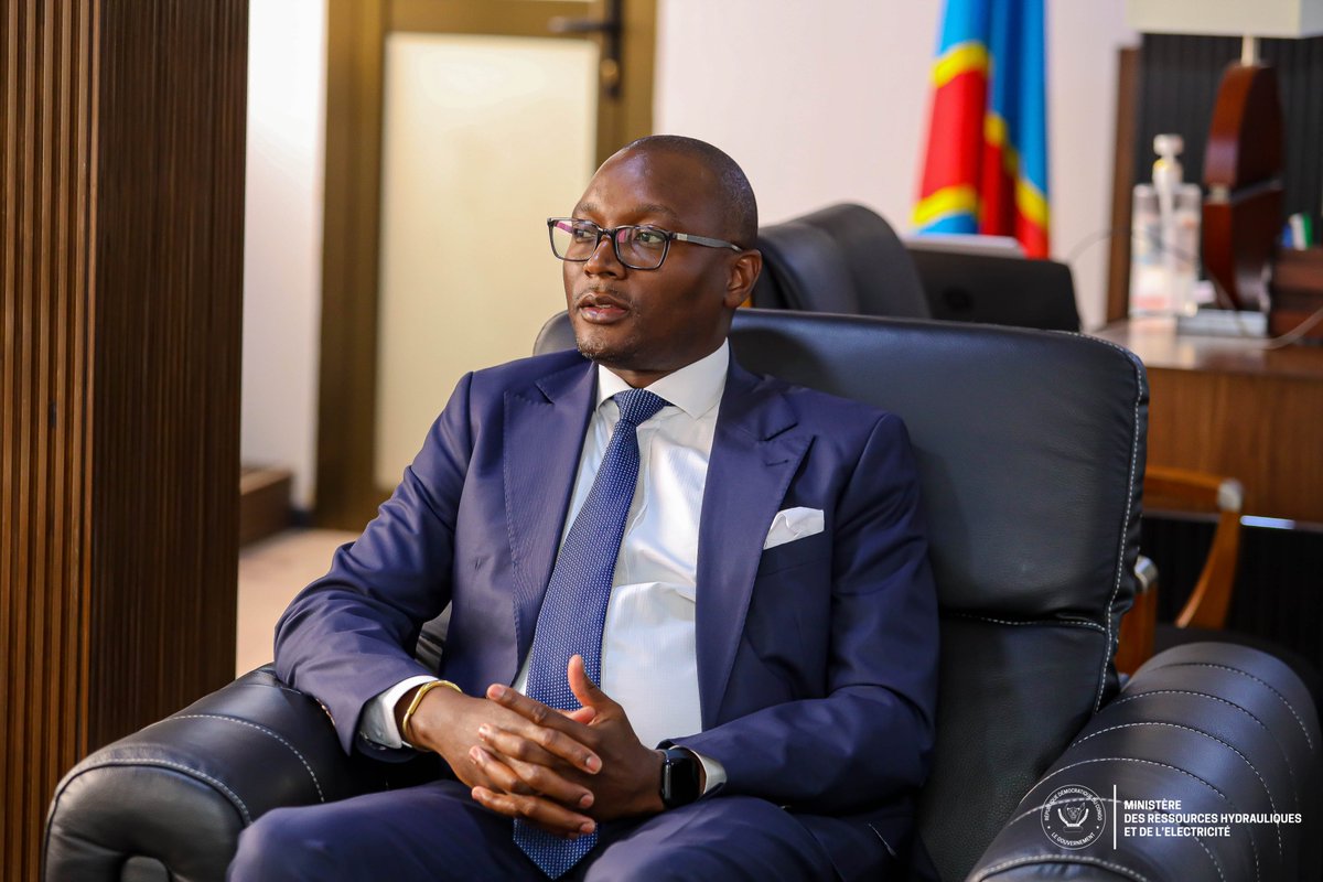 Échanges de vœux et discussions enrichissantes avec le Ministre Olivier Mwenze Mukaleng sur les enjeux du secteur de l'électricité à l'aune de la vision du Président de la République. Énergisons l’avenir pour le développement des populations du Congo! #Secteurdel’Électricité