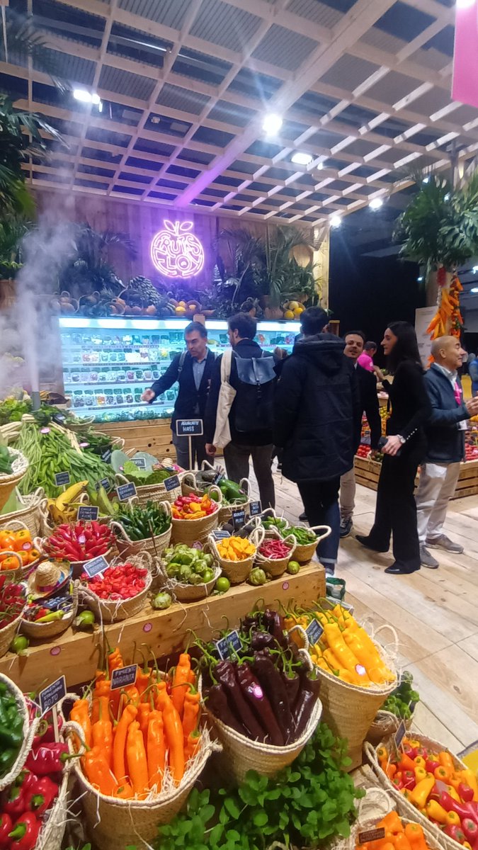 madridfusion's tweet photo. @_Balfego @frutaseloy @raiz.culinaria finalistas del premio Mejor Stand en #madridfusion2024 https://t.co/gbVjE3iyGm