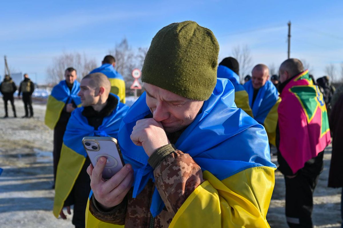 ⚡️ 207 people return to Ukraine from Russian captivity in a prisoner exchange - President Zelenskyy.