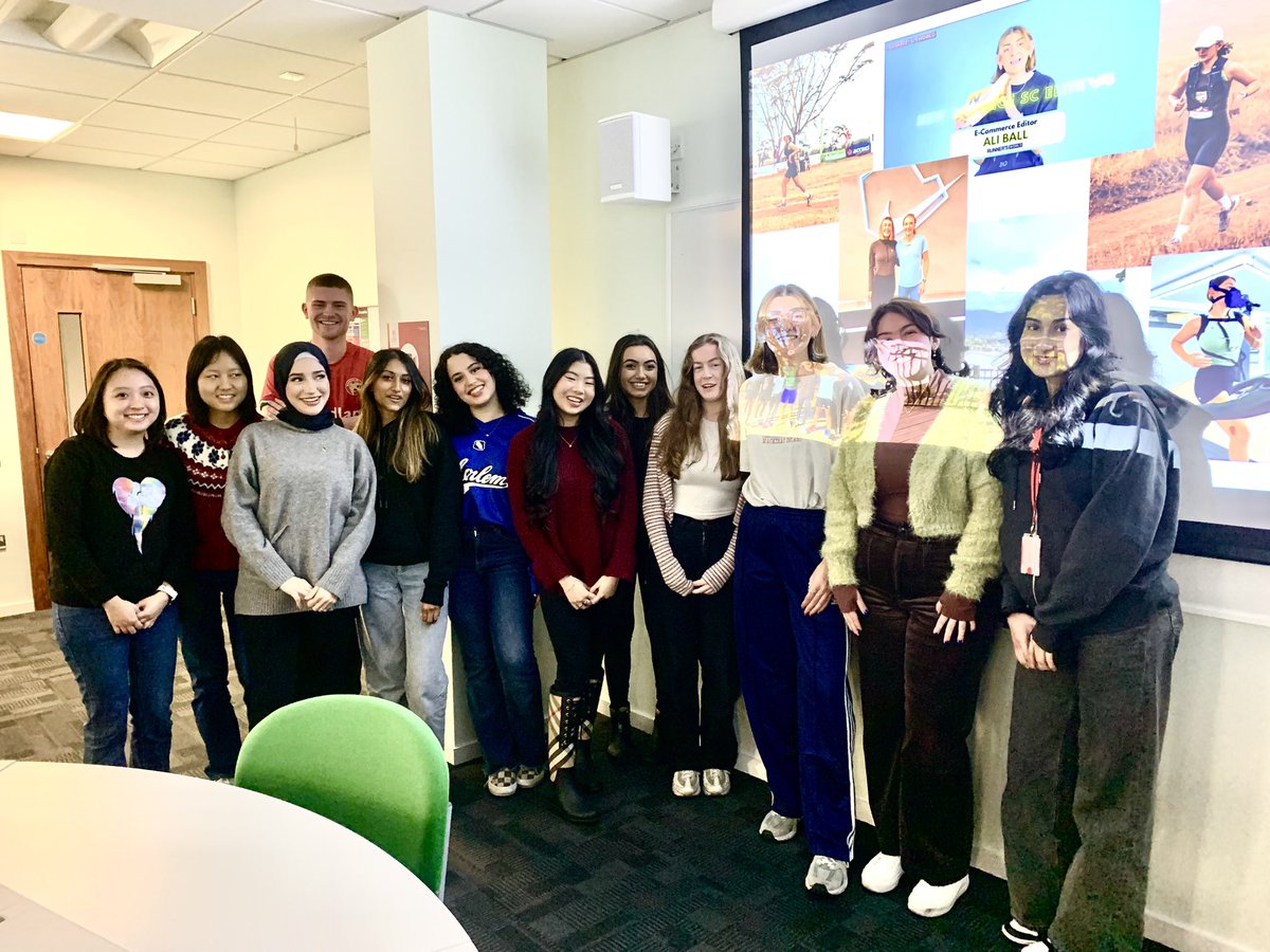 jopayton's tweet photo. Careers Fair is go!! Our BA third years just spent an inspirational hour with @cityjournalism graduate Ali Ball, e-commerce editor for @runnersworlduk Ali did a fantastic talk packed with advice &amp; encouragement for our budding lifestyle journalists 💥🔥⭐️ https://t.co/8HQzLH4y87