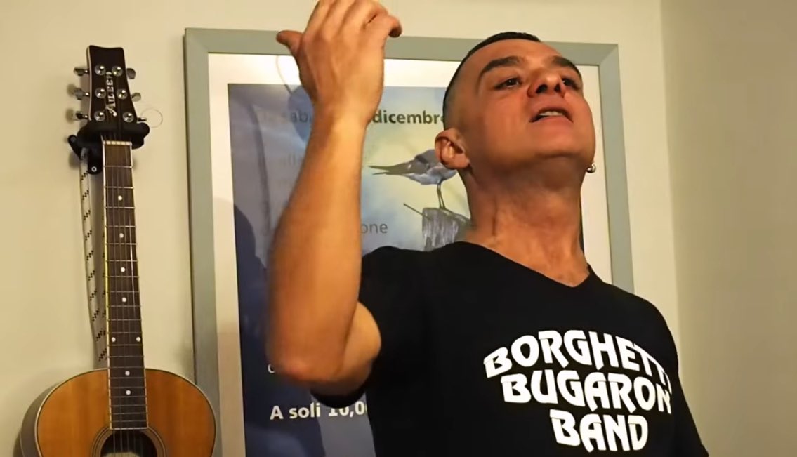 BugaronBand's tweet photo. Guarda il VIDEO di “Avanti e indrè” (inno del #Carnevale di #Fano) recitata in italiano! https://t.co/tHWz7TVkU7 https://t.co/47uxVhnhcP
